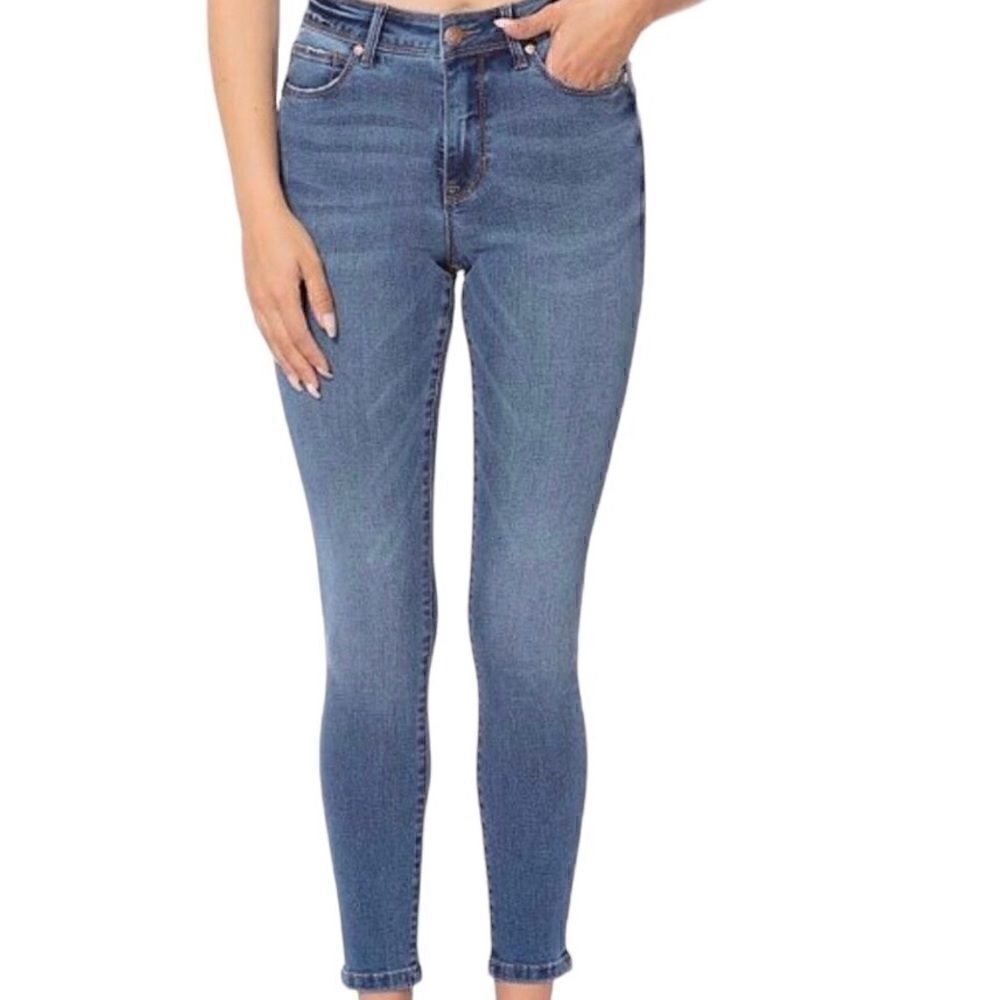 DKNY Women’s Delaney High Rise Ankle Length Skinny Blue Jeans BNWT